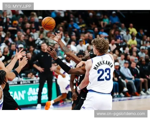 开拓者客场135-119击败爵士完成赛季三杀,中国球员杨瀚森登场得2分 开拓者客场135-119击败爵士完成赛季三杀,中国球员杨瀚森登场得2分